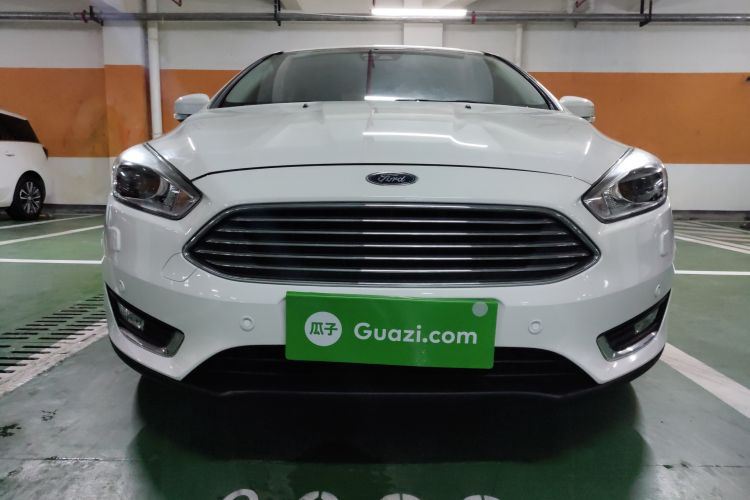 Used Ford Focus 2015 Sedan EcoBoost 180 Automatic Flagship Model
