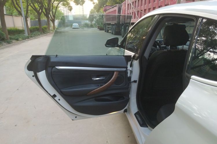 Used BMW 3 Series GT 2013 320i Sport Design Package
