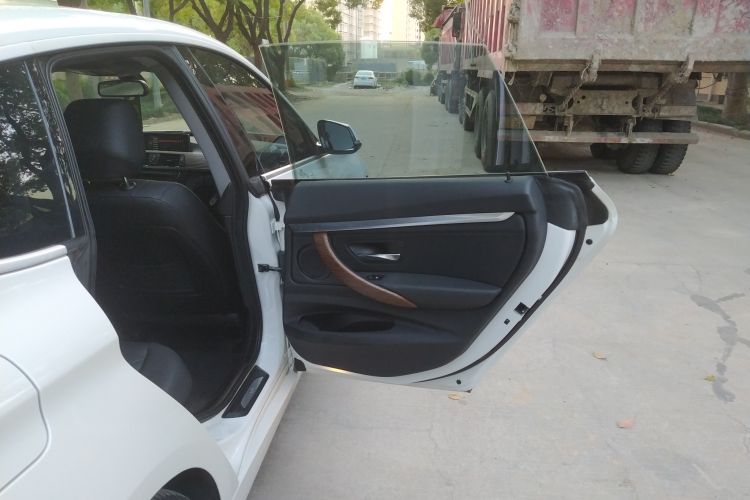 Used BMW 3 Series GT 2013 320i Sport Design Package
