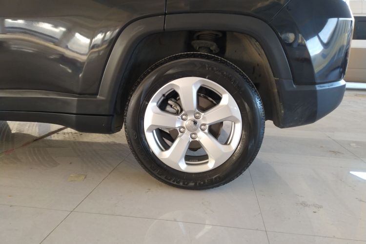 Used  Compass 2017 200T Automatic Enjoyment Version
