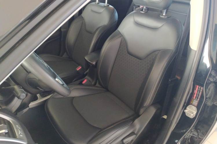 Used  Compass 2017 200T Automatic Enjoyment Version
