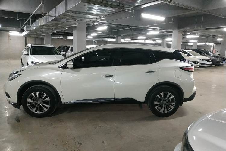 Used Nissan Murano 2017 2.5L XL Two-Wheel Drive Smart Edition

