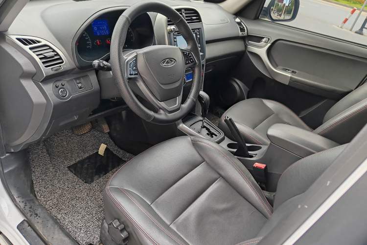 Used Chery Tiggo 3 2015 1.6L CVT ZhiShang Sport Edition
