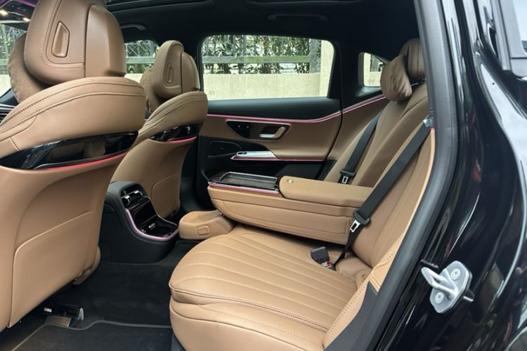 Used Mercedes-Benz E-Class 2025-Year Facelift E 260 L
