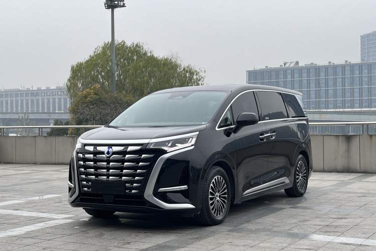 Used Denza D9 2022 DM-i 970 Four-Wheel Drive Prestige Model
