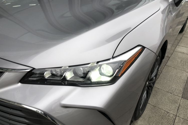 Used Toyota Avalon 2019 2.5L Touring Premium Version China VI Standard
