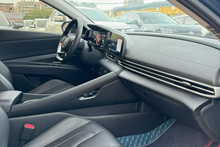 Used Hyundai Elantra 2021 1.5L CVT GLX Elite Edition
