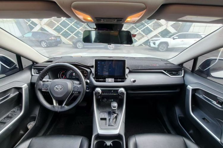 Used Toyota RAV4 2021 2.0L CVT Two-Wheel Drive Fashion Edition
