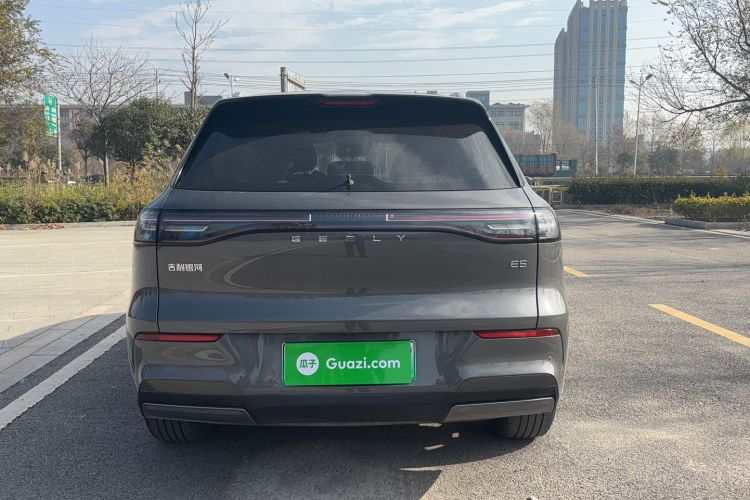 Used  E5 2024 530km Starship Edition
