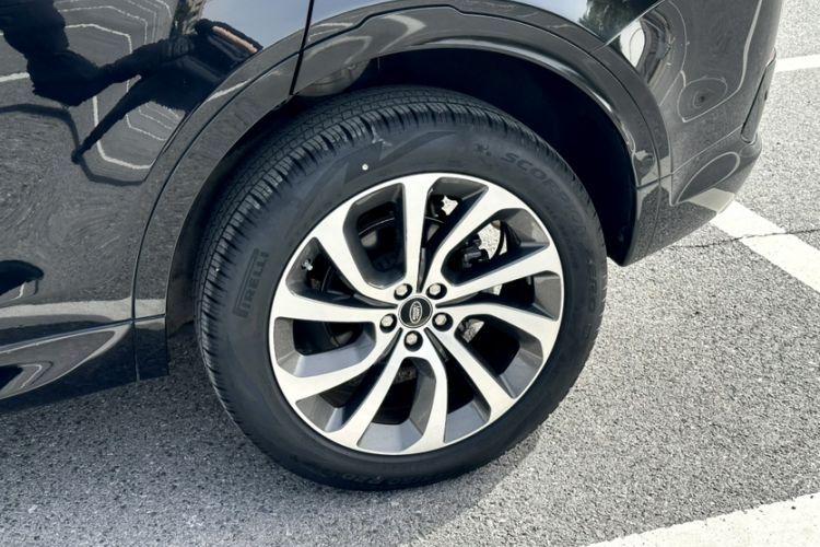 Used Land Rover Discovery Sport 2020 249 PS R-Dynamic Performance Tech Edition 5 Seats
