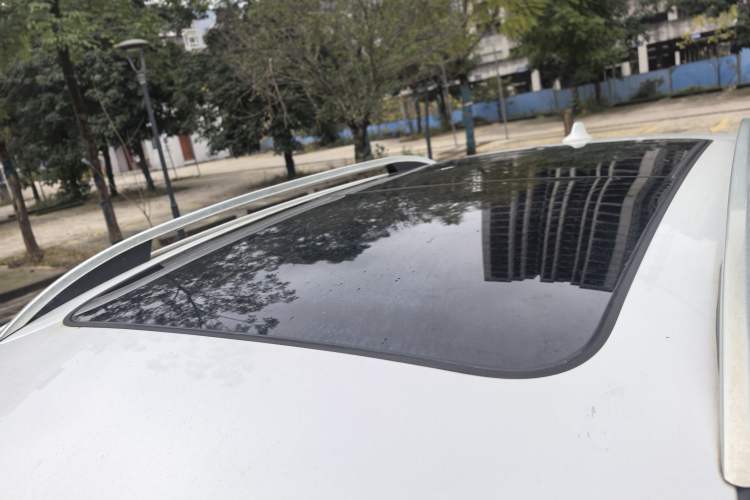 Used Roewe RX5 2016 20T Two-Wheel Drive Automatic Internet Smart Edition