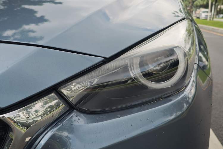 Used Mazda Mazda 3 Axela 2017 Sedan 1.5L Automatic Luxury Model China VI Standard
