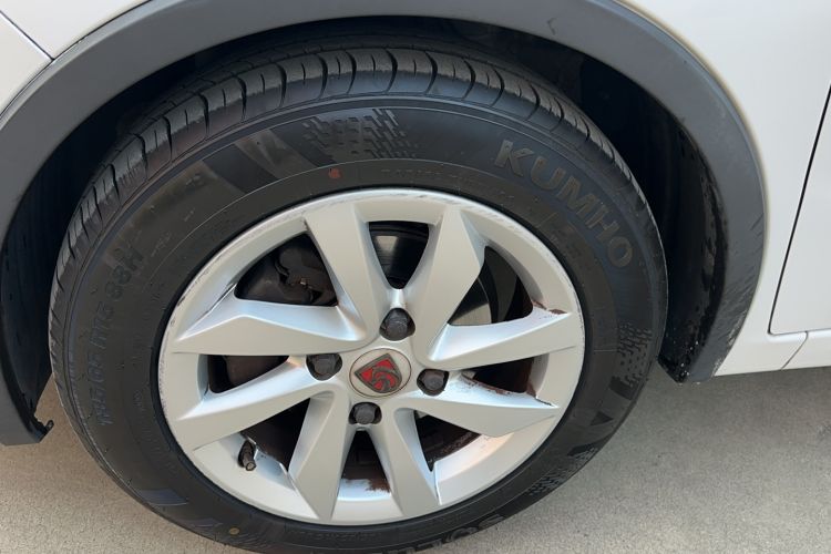 Used Baojun 310W 2017 1.5L Manual Fashion Model China V
