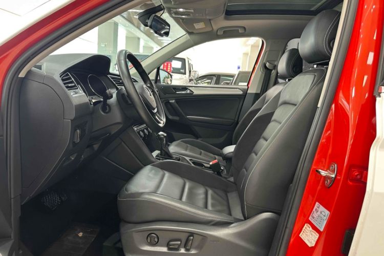 Used Volkswagen Tiguan L 2017 330TSI Automatic Two-Wheel Drive Luxury Edition
