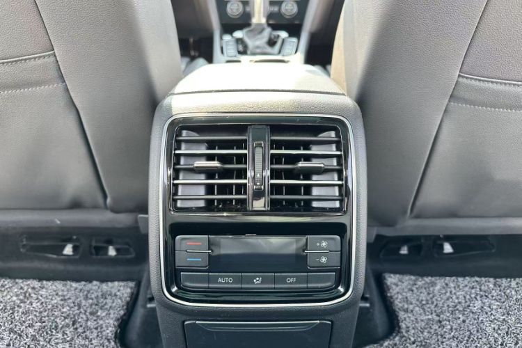 Used Volkswagen Magotan 2019 330TSI DSG Luxury Version China VI Standard