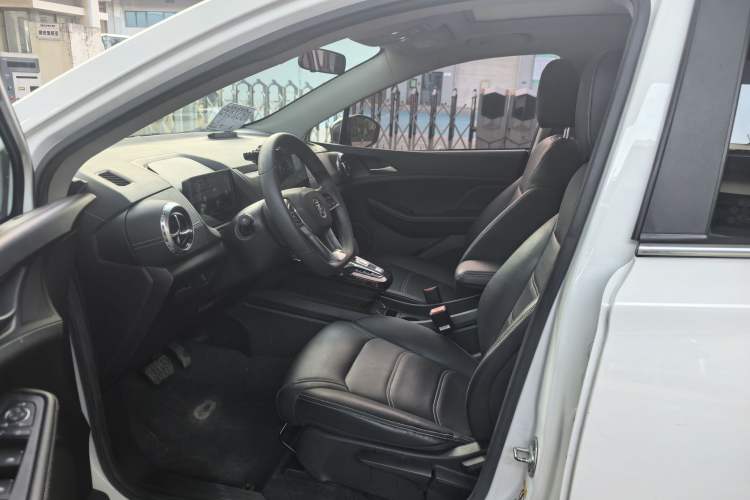Used BYD Yuan New Energy 2019 EV360 Smart Connect Enjoyment Model