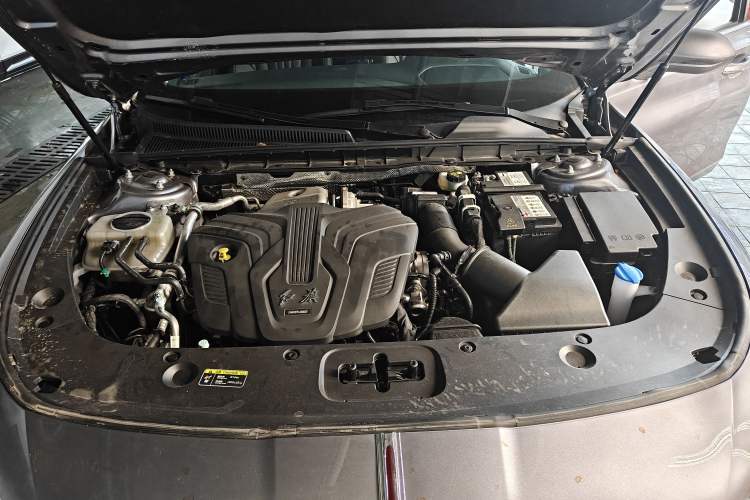 Used Hongqi H5 2023 2.0T Automatic Smart Connect Flagship Edition
