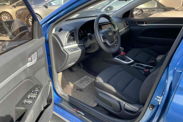 Used Hyundai Elantra 2016 1.6L Automatic ZhiXuan – Elite Version
