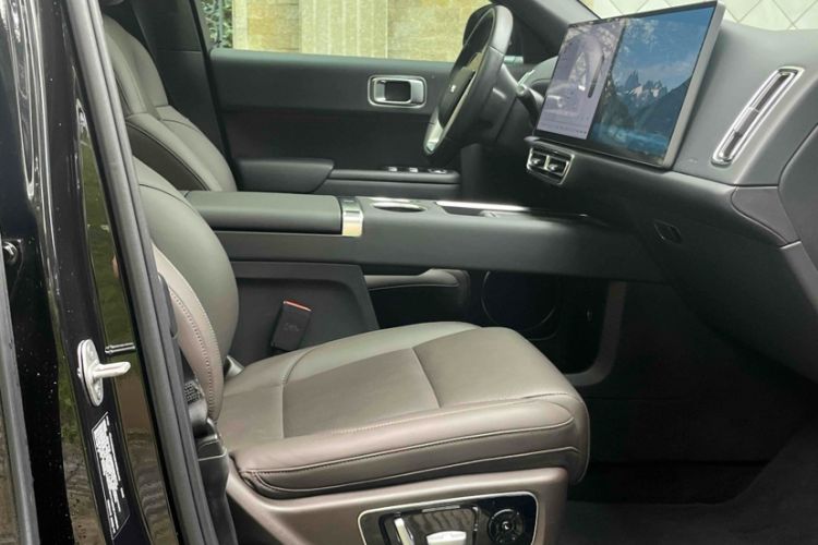 Used Li Auto L8 2023 Pro Model
