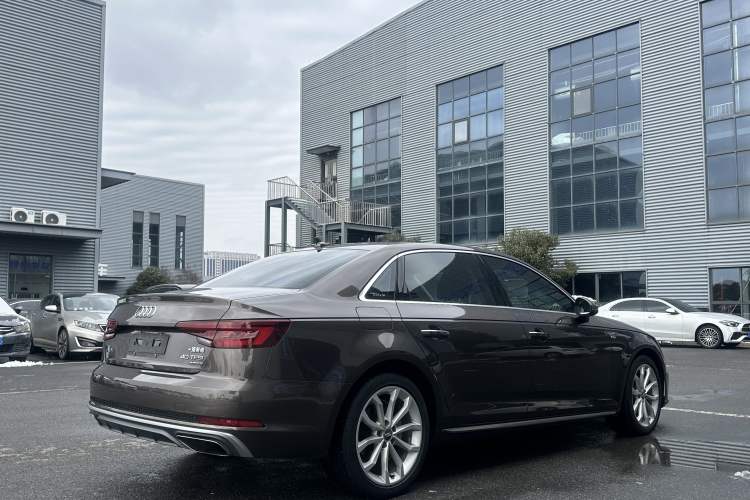 Used Audi A4L 2019 40 TFSI Fashion Version China V