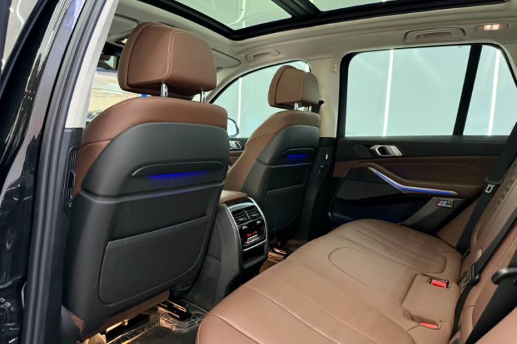 Used BMW X5 2021 xDrive40i Luxury Model with M Sport Package
