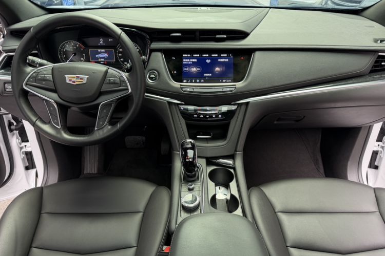 Used Cadillac XT5 2022 2.0T Two-Wheel Drive Luxury Version
