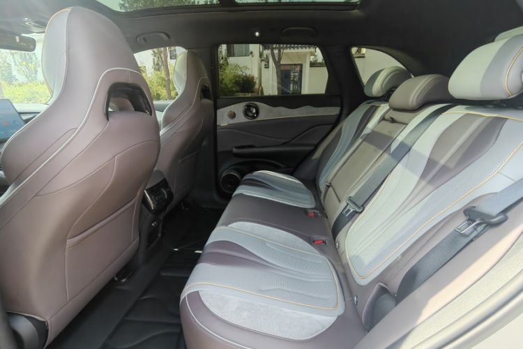 Used BYD Frigate 07 2023 DM-i 205KM Flagship Model
