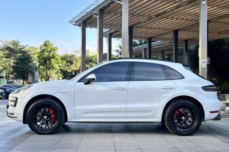 Used Porsche Macan 2017 Macan Turbo 3.6T
