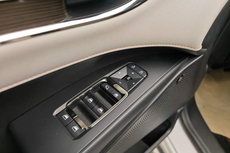 Used Ford Mondeo 2023 EcoBoost 245 Ultimate Model