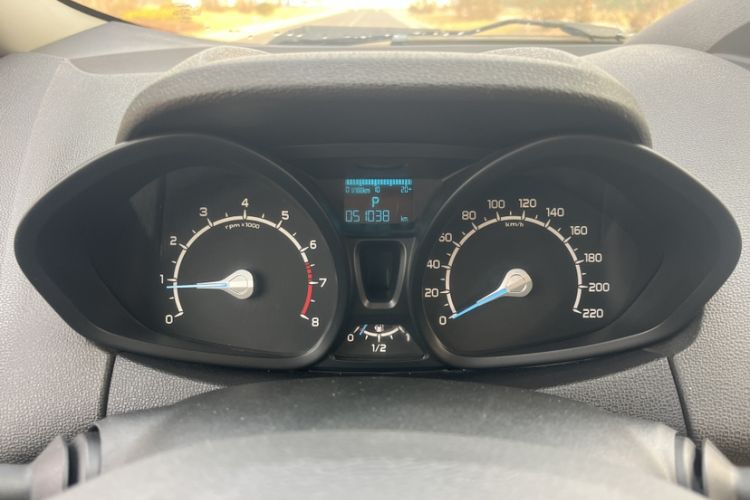 Used Ford EcoSport 2013 1.5L Automatic Fashion Model
