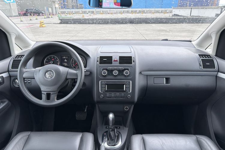 Used Volkswagen Touran 2015 1.4T DSG Comfort Edition 5 Seats