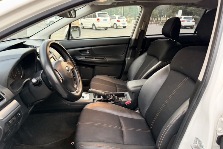 Used Subaru XV 2014 2.0i Comfort Edition
