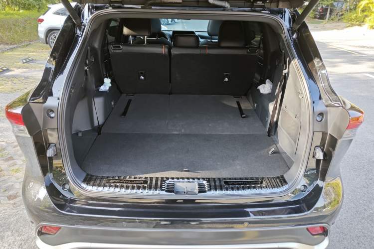 Used Toyota Crown Land Cruiser 2024 2.5L HEV Four-Wheel Drive Premium Edition
