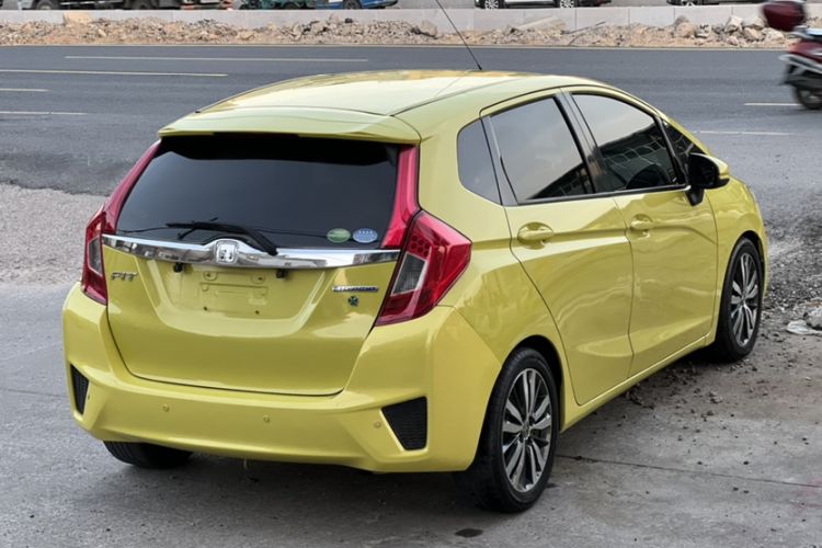 Used Honda Fit 2014 1.5L LX CVT Comfort Model
