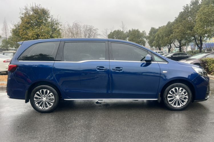 Used Buick GL8 2023 Land Executive Class Smart Enjoyment Model
