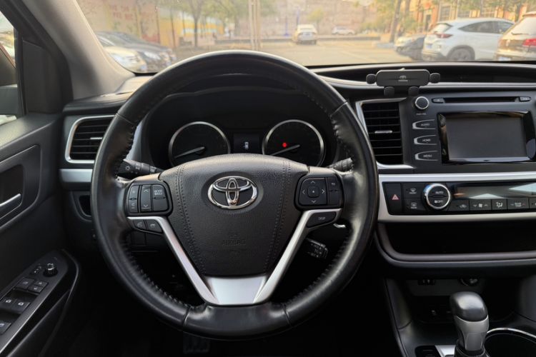 Used Toyota Highlander 2017 2.0T Four-Wheel Drive Luxury Edition 7 Seats
