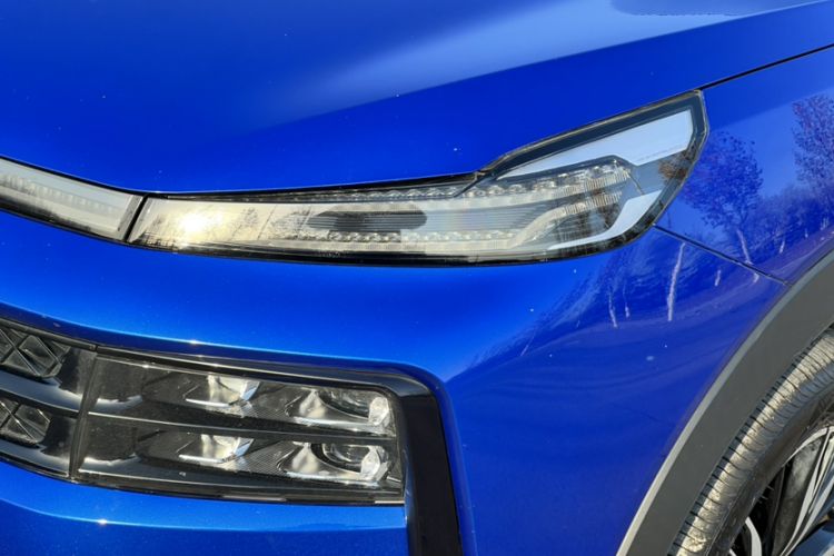 Used SOL QX 2021 300T DCT Chasing Light Edition
