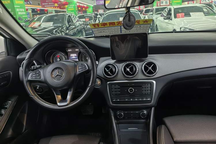 Used Mercedes-Benz GLA 2016 GLA 220 4MATIC Fashion Edition
