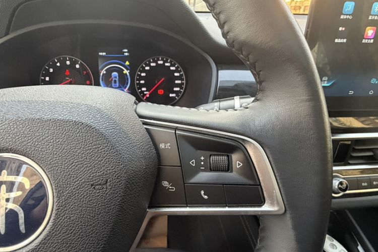 Used BYD Song 2021 Classic Edition 1.5T Manual Luxury Model
