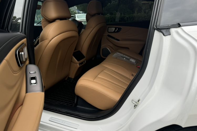 Used  F7 2023 Advanced Edition