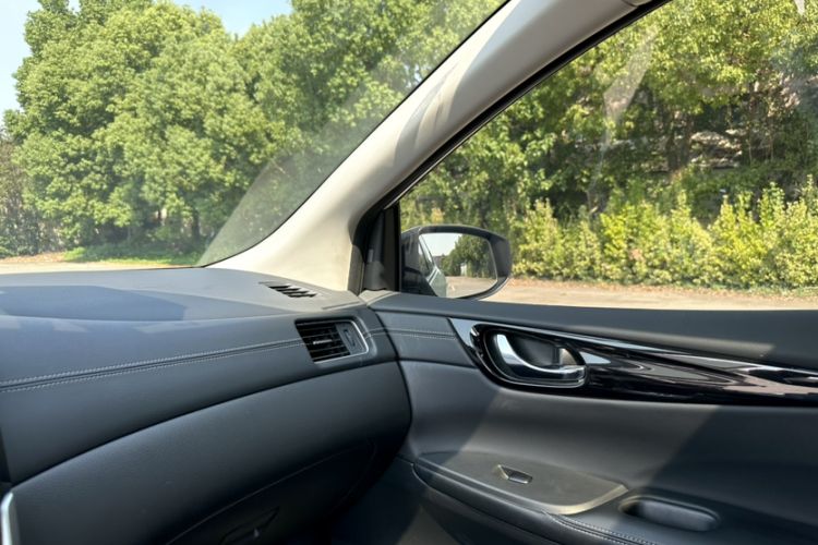 Used Nissan Tiida 2019 1.6L CVT Smart Drive Version China VI Standard
