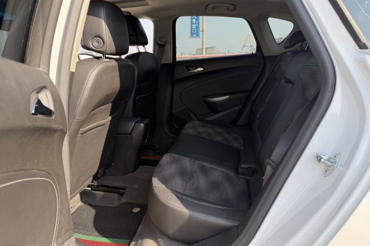 Used Buick GT 2014 XT 1.6L Automatic Fashion Edition