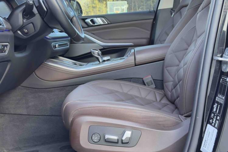 Used BMW X5 2022 Restyled xDrive 30Li Luxury Version M Sport Package