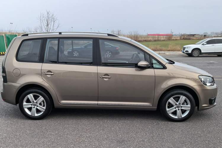 Used Volkswagen Touran 2015 1.4T DSG Comfort Edition 5 Seats
