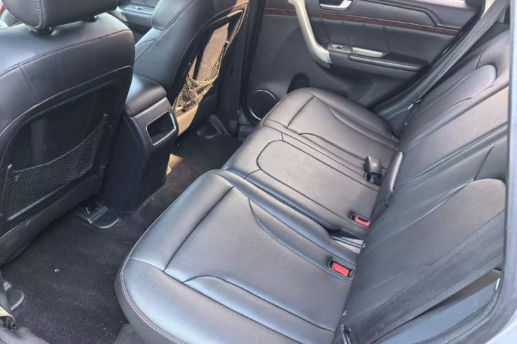 Used Haval H6 2015 Revised Version Sport Edition 1.5T Manual Transmission Two-Wheel Drive Elite Grade