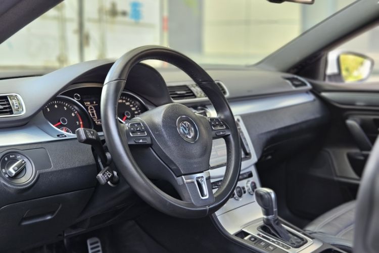 Used Volkswagen FAW-Volkswagen CC 2016 1.8TSI Prestige Model