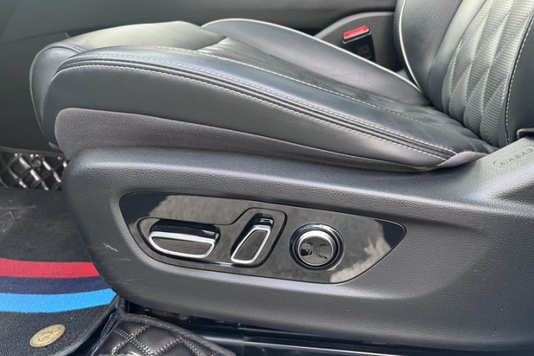 Used GAC Trumpchi GS8 2022 Flagship Series 2.0 TGDI Four-Wheel Drive Luxury Smart Connectivity Version (7 Seats)
