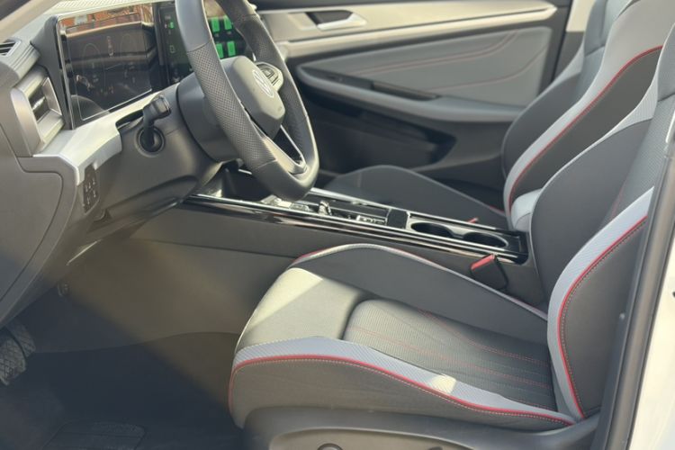 Used Volkswagen Lamando 2025 Lavida L 280TSI DSG Cool & Spicy Edition
