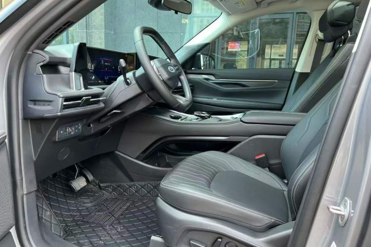 Used Ford Edge 2025 Ford Explorer L 2.0T EcoBoost Two-Wheel Drive 7-Seater Fashion Edition
