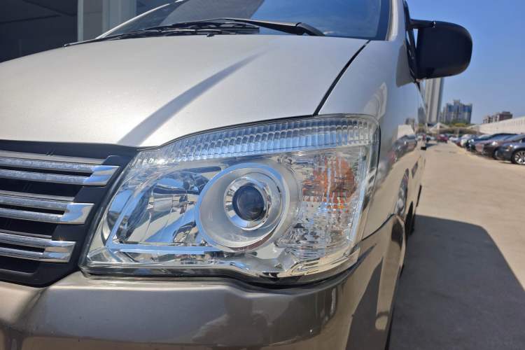 Used FORTHING Lingzhi 2016 M3 1.6L 7-Seater Comfort Model China V Standard
